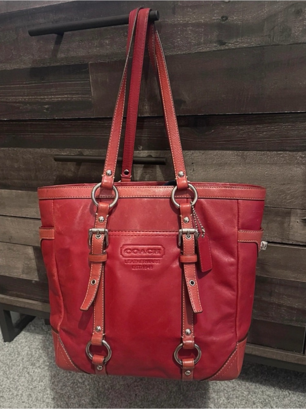 Gorgeous VINTAGE COACH Red Leather Gallery East West Tote Handbag Satchel Purse